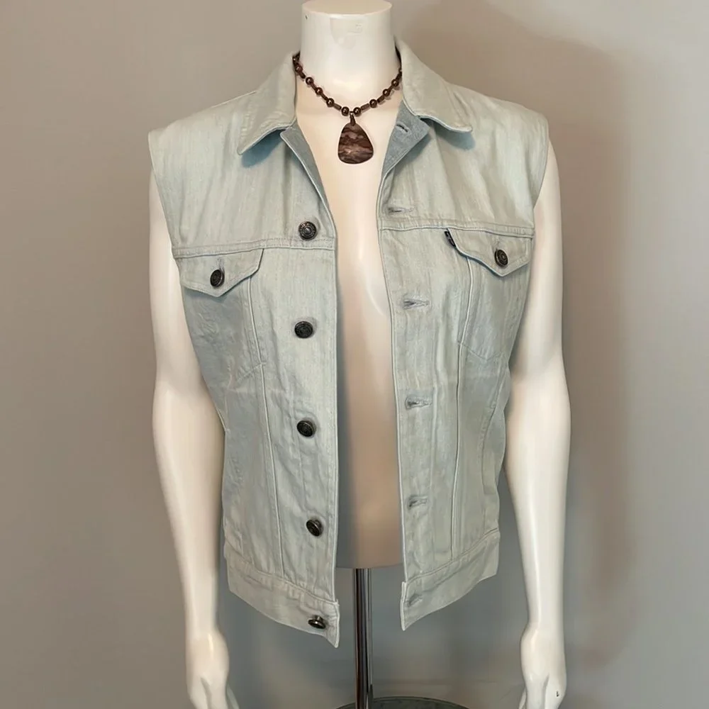 Levi's Made & Crafted $195 Levi Strauss & Co. Denim Trucker Sleeveless Vest
